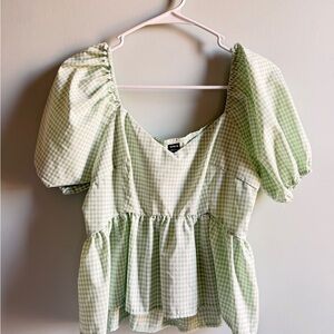 SHEIN Light Green Checkered Puff Sleeve Blouse